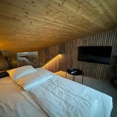 Luxurious Sami شقة *